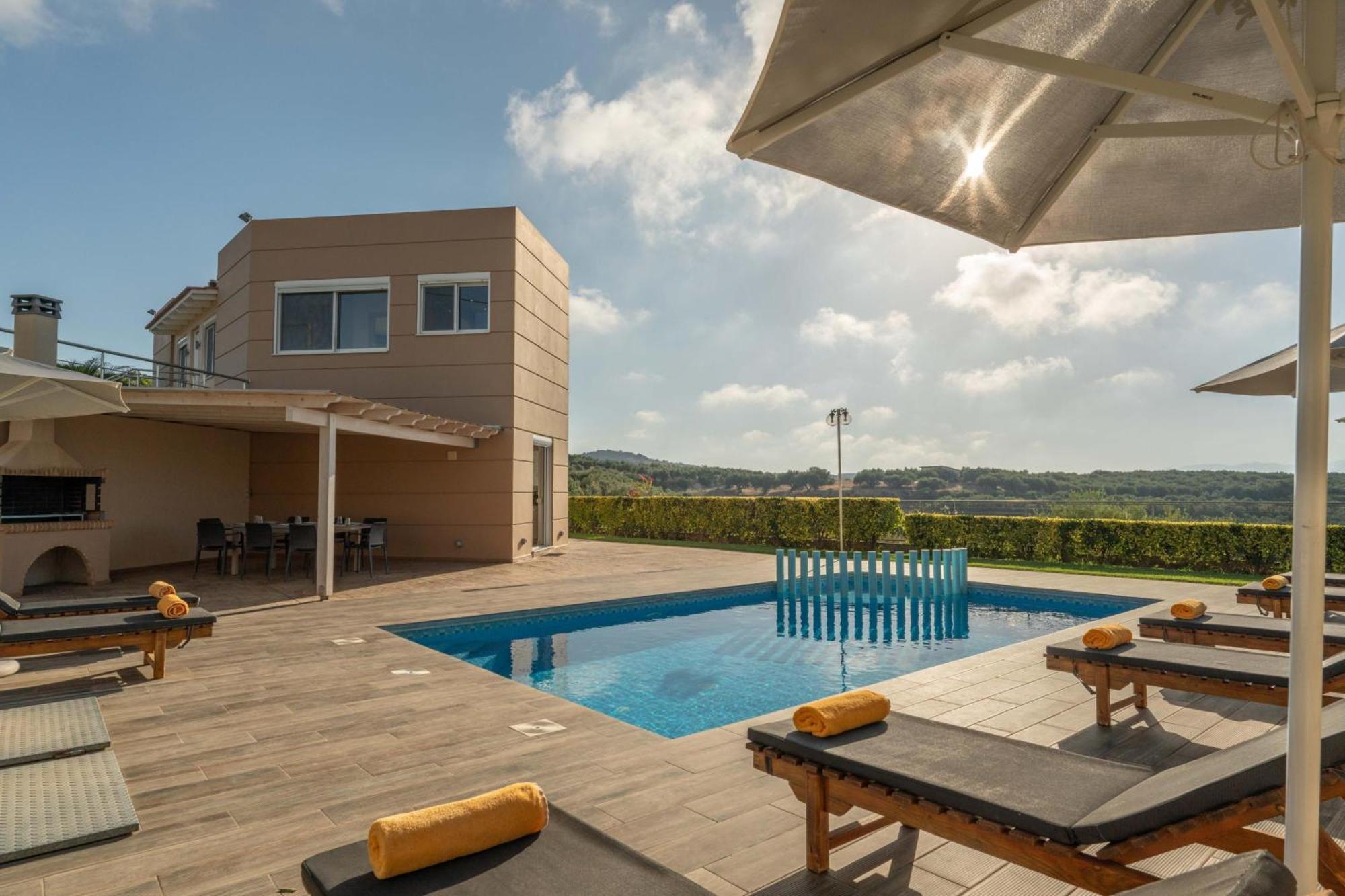 Villa Ariella With Sea View Agia Marina  Exterior photo